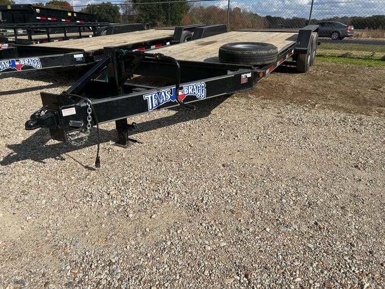 Texas Bragg 22′ Dual Axle Trailer